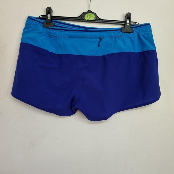 Patagonia running shorts Size large uk 12/14Pockets BNWT - Picture 2 of 4